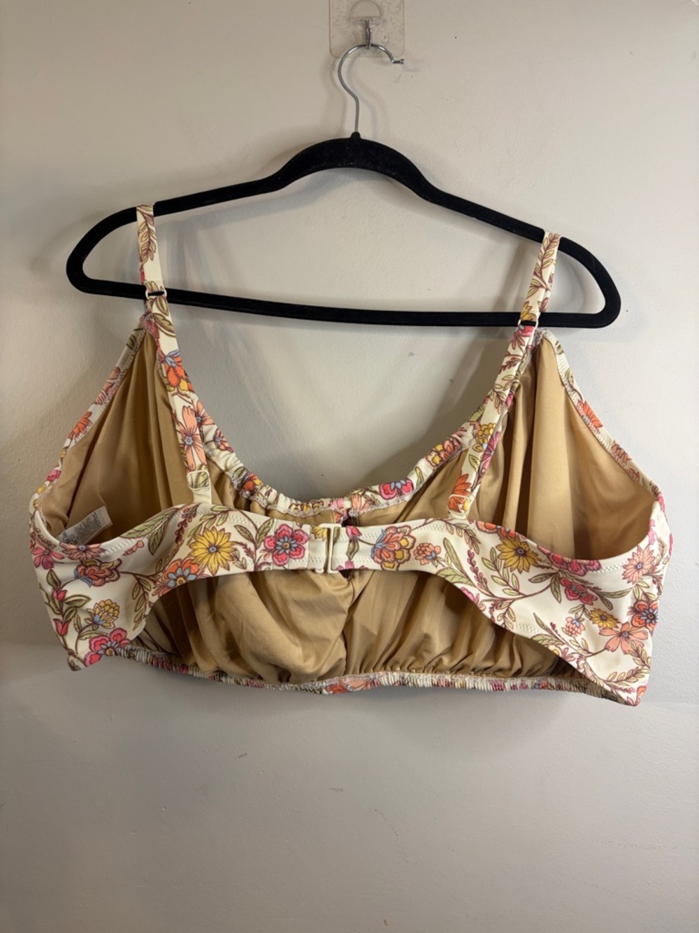 Old Navy Gathered Keyhole-Front Bikini Swim Top Creme NWOT Size 4X #155 - Picture 5 of 7